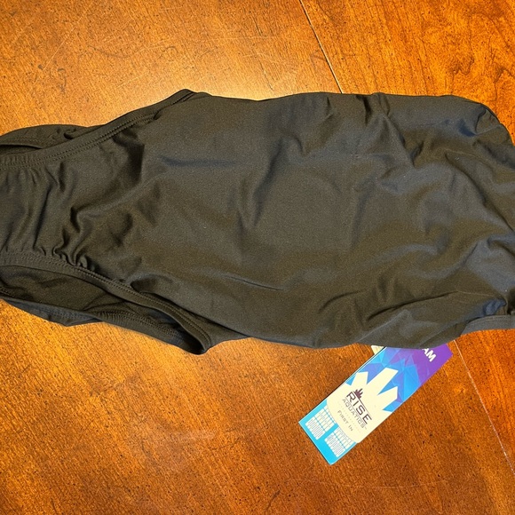 Rise Girls Swimsuit - Picture 3 of 5